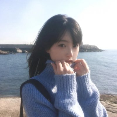 红鞋男子